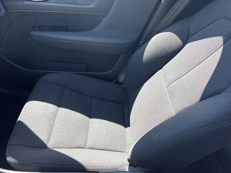Volvo XC40 1.5 T2 Essential Dark - foto 21