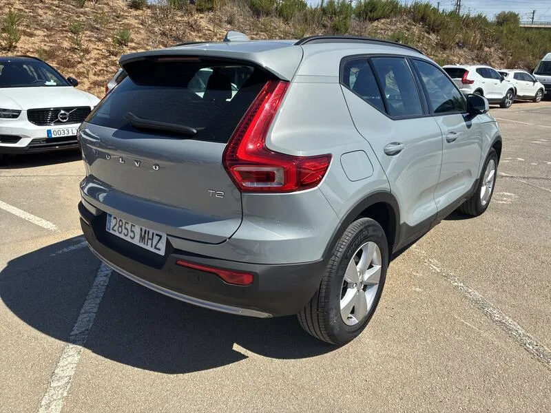 Volvo XC40 1.5 T2 Essential Dark - foto 6