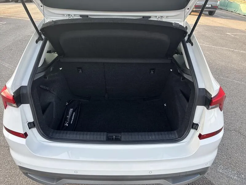Škoda Kamiq 1.0 TSI DSG Ambition - foto 31