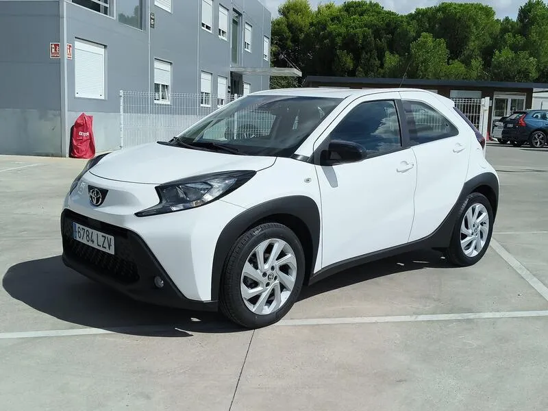 Toyota Aygo 1.0 VVT-I Play - foto 2