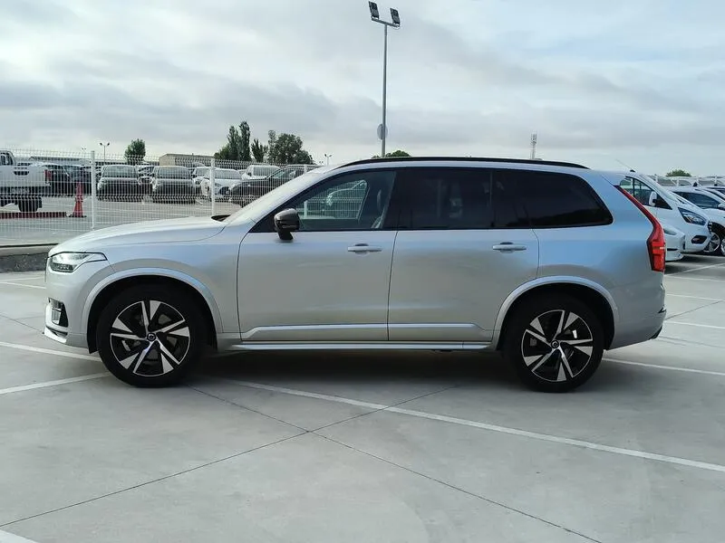 Volvo XC90 2.0 B5 D AWD R-Design - foto 3