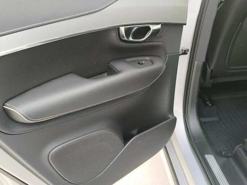 Volvo XC90 2.0 B5 D AWD R-Design - foto 37