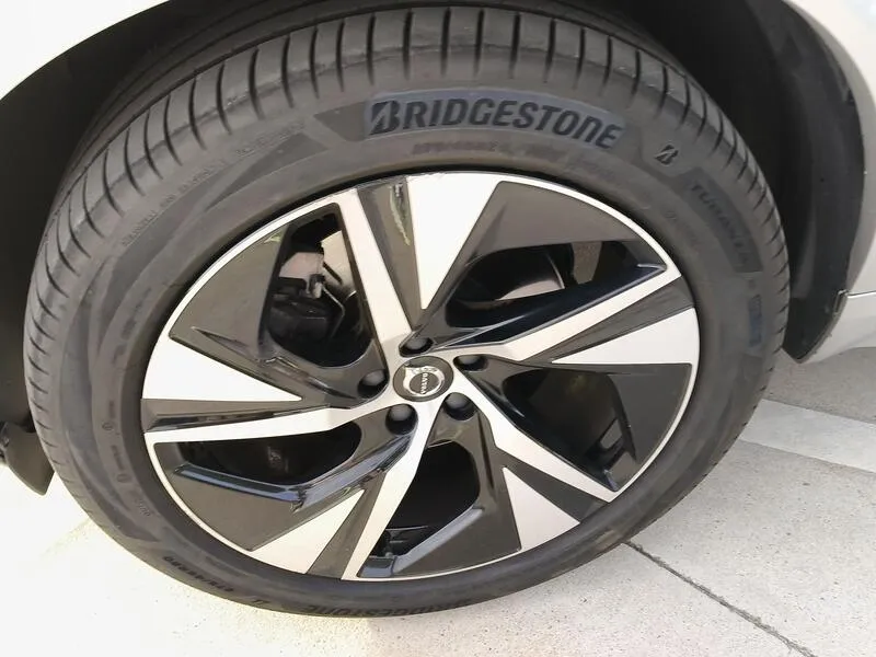 Volvo XC90 2.0 B5 D AWD R-Design - foto 46