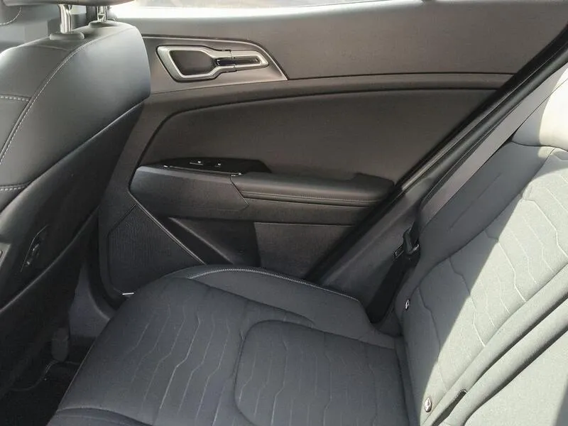 Kia Sportage 1.6 T-GDi HEV Tech - foto 31
