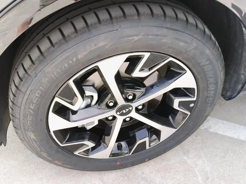 Kia Sportage 1.6 T-GDi HEV Tech - foto 44