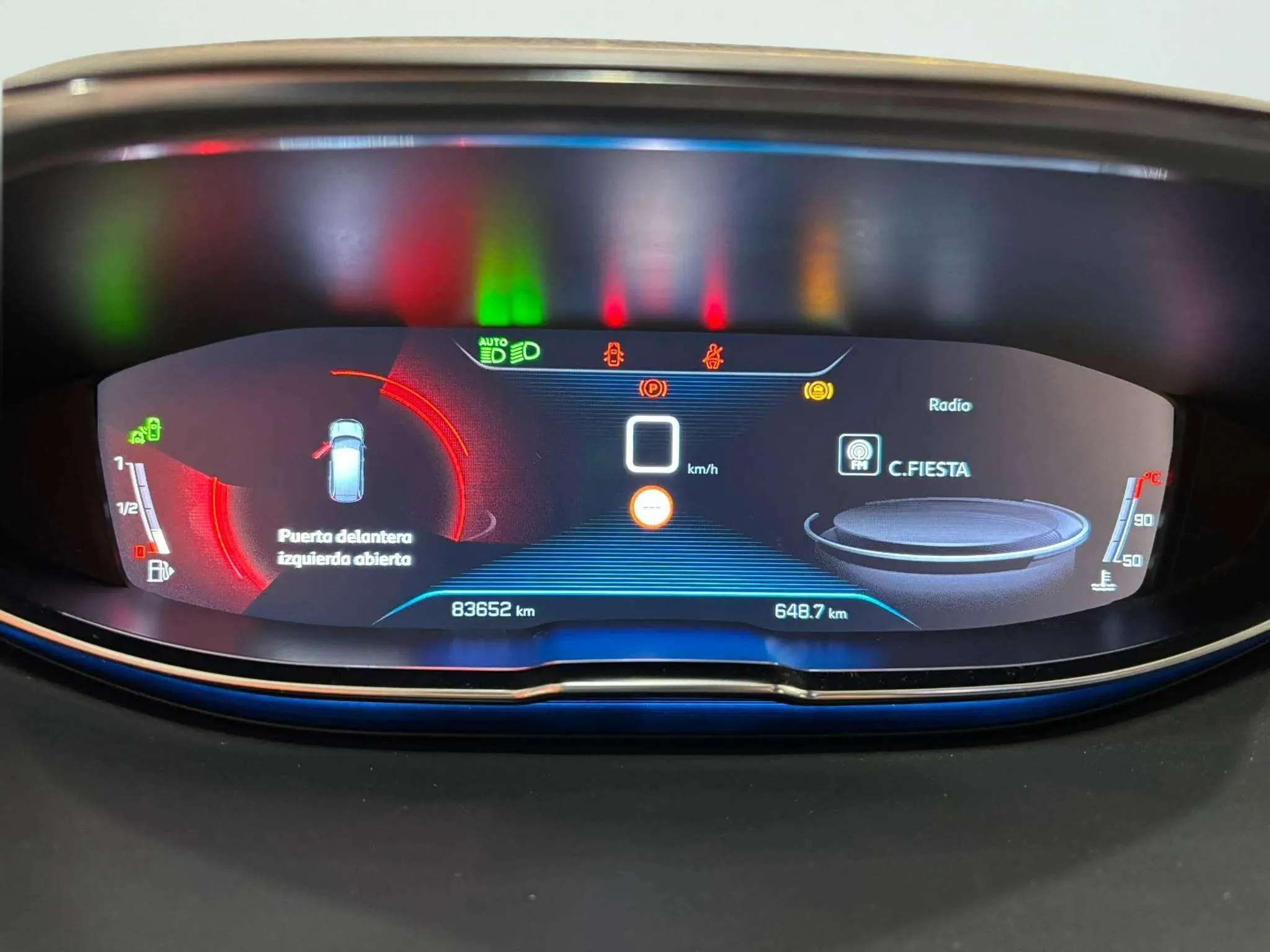 Peugeot 5008 Allure 1.5L BlueHDi - foto 18