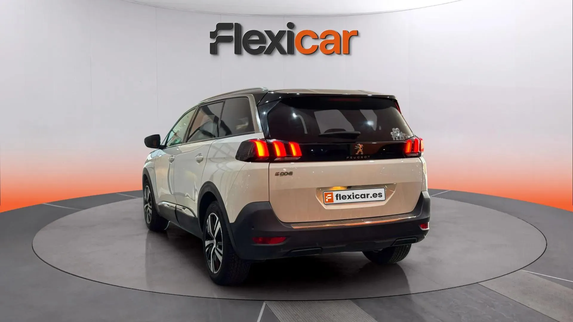 Peugeot 5008 Allure 1.5L BlueHDi - foto 5