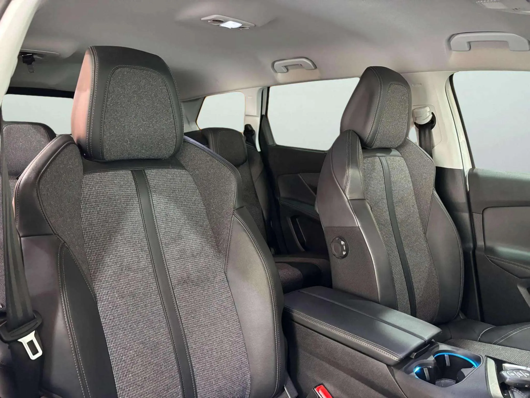 Peugeot 5008 Allure 1.5L BlueHDi - foto 14