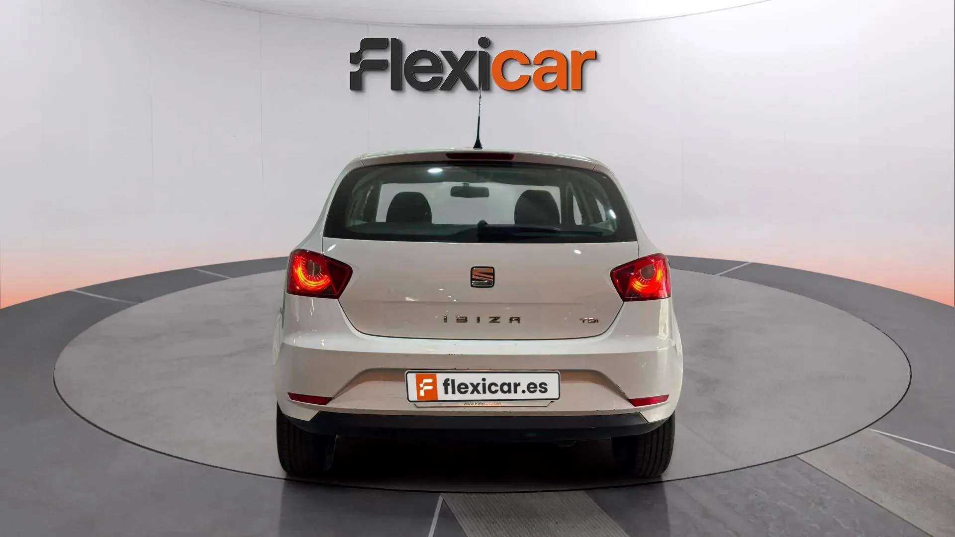 SEAT Ibiza 1.4 TDI Reference Plus - foto 6