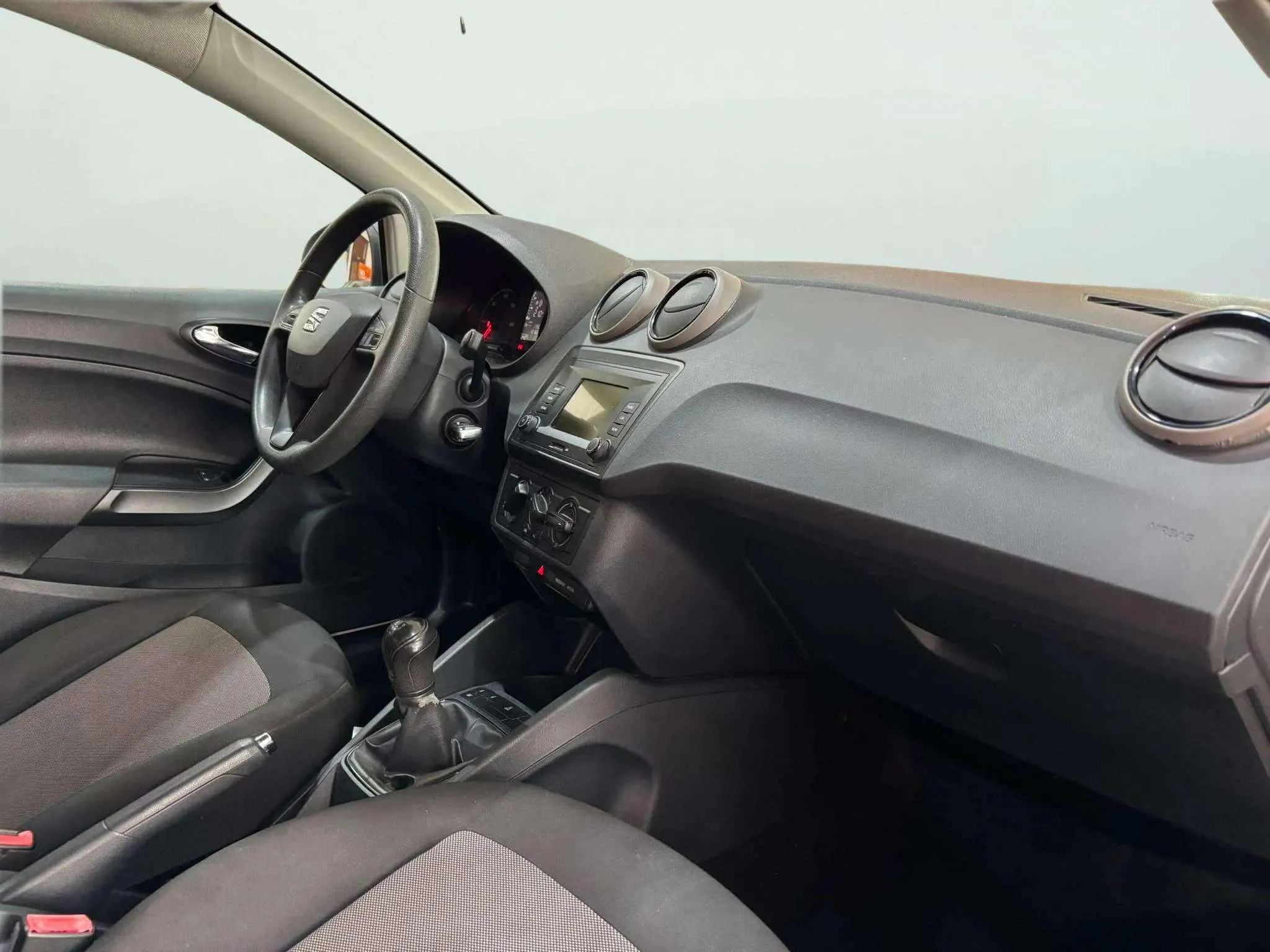 SEAT Ibiza 1.4 TDI Reference Plus - foto 10