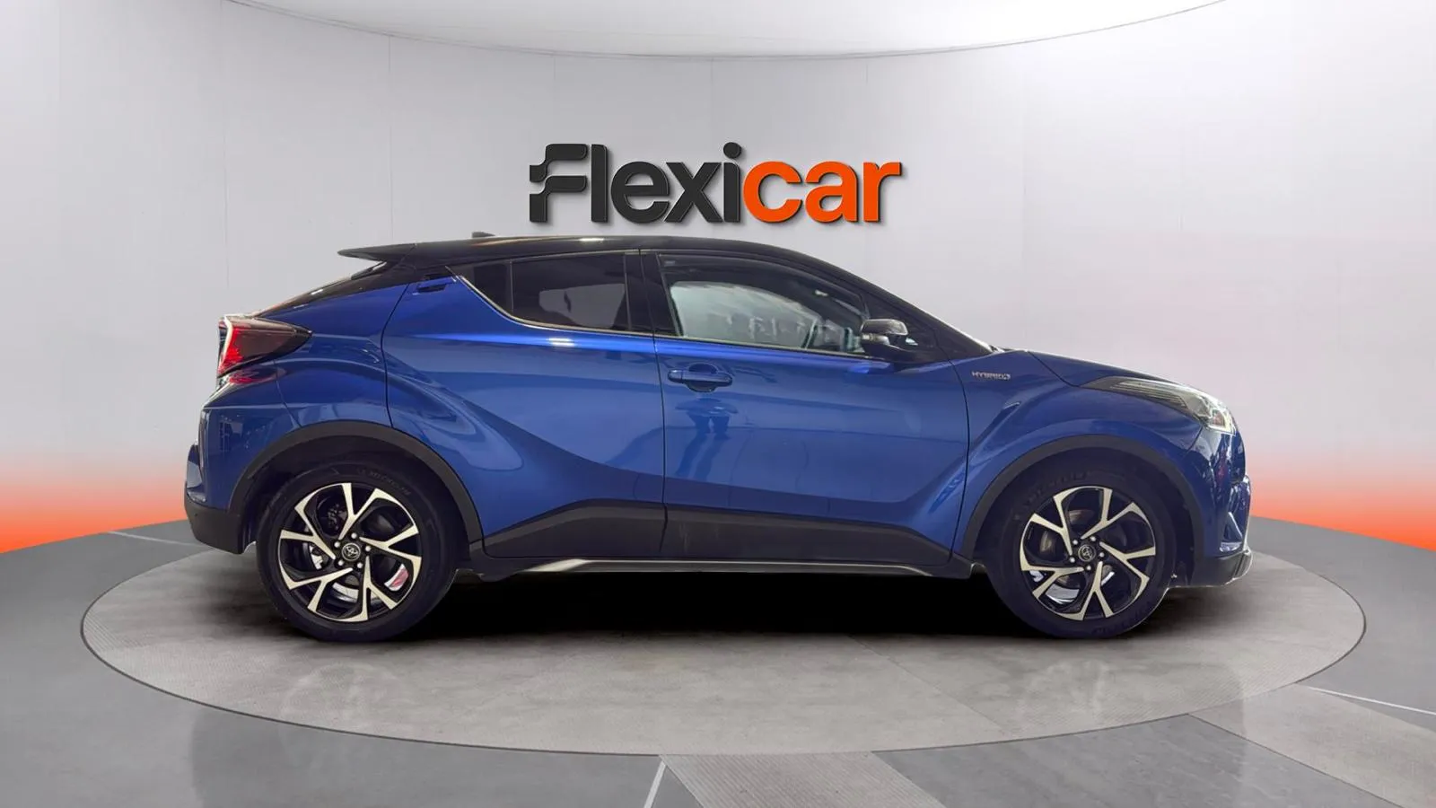 Toyota C-HR 1.8 125H Dynamic Plus - foto 9