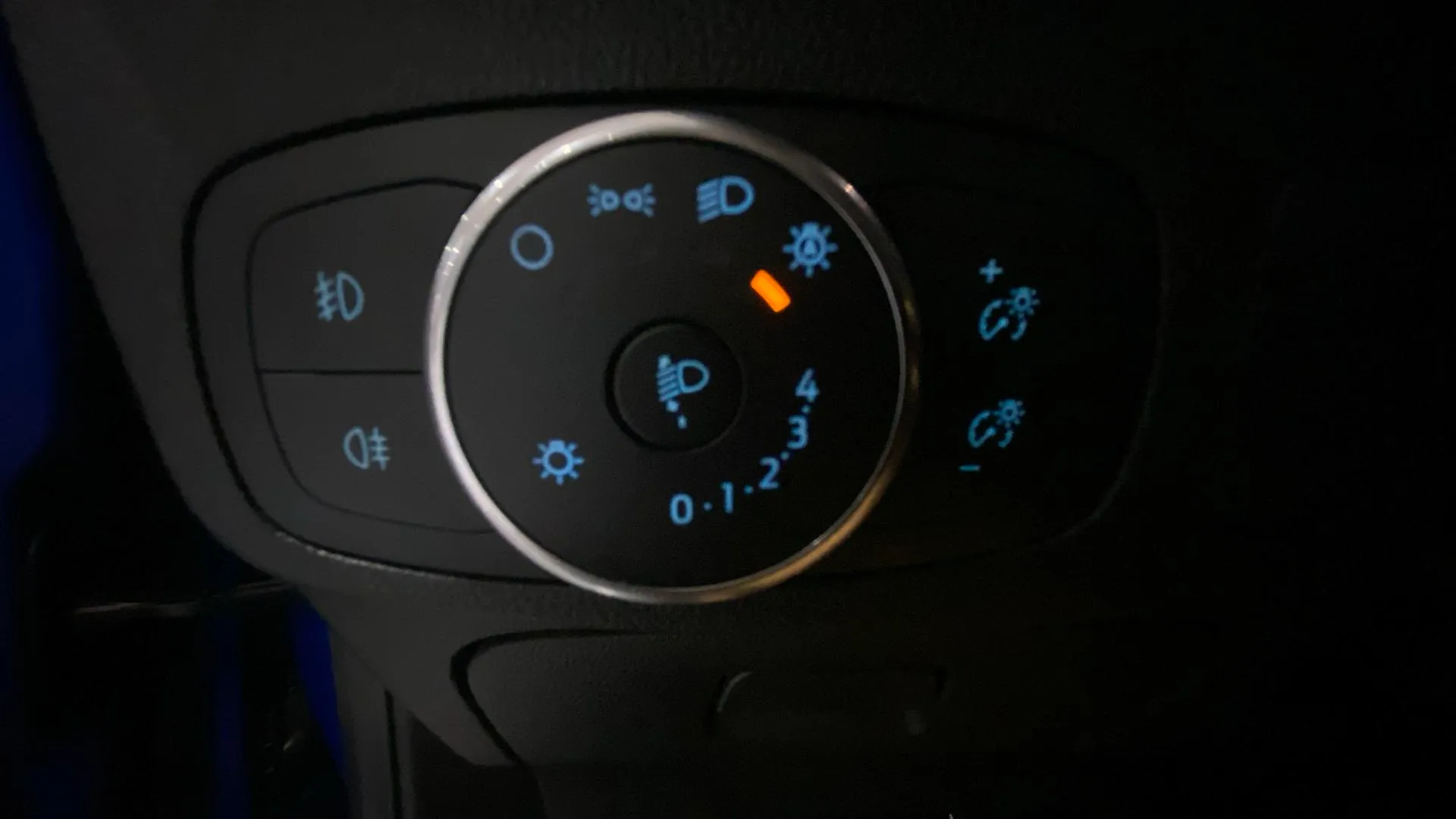 Ford Focus 1.0 EcoBoost ST-Line - foto 17