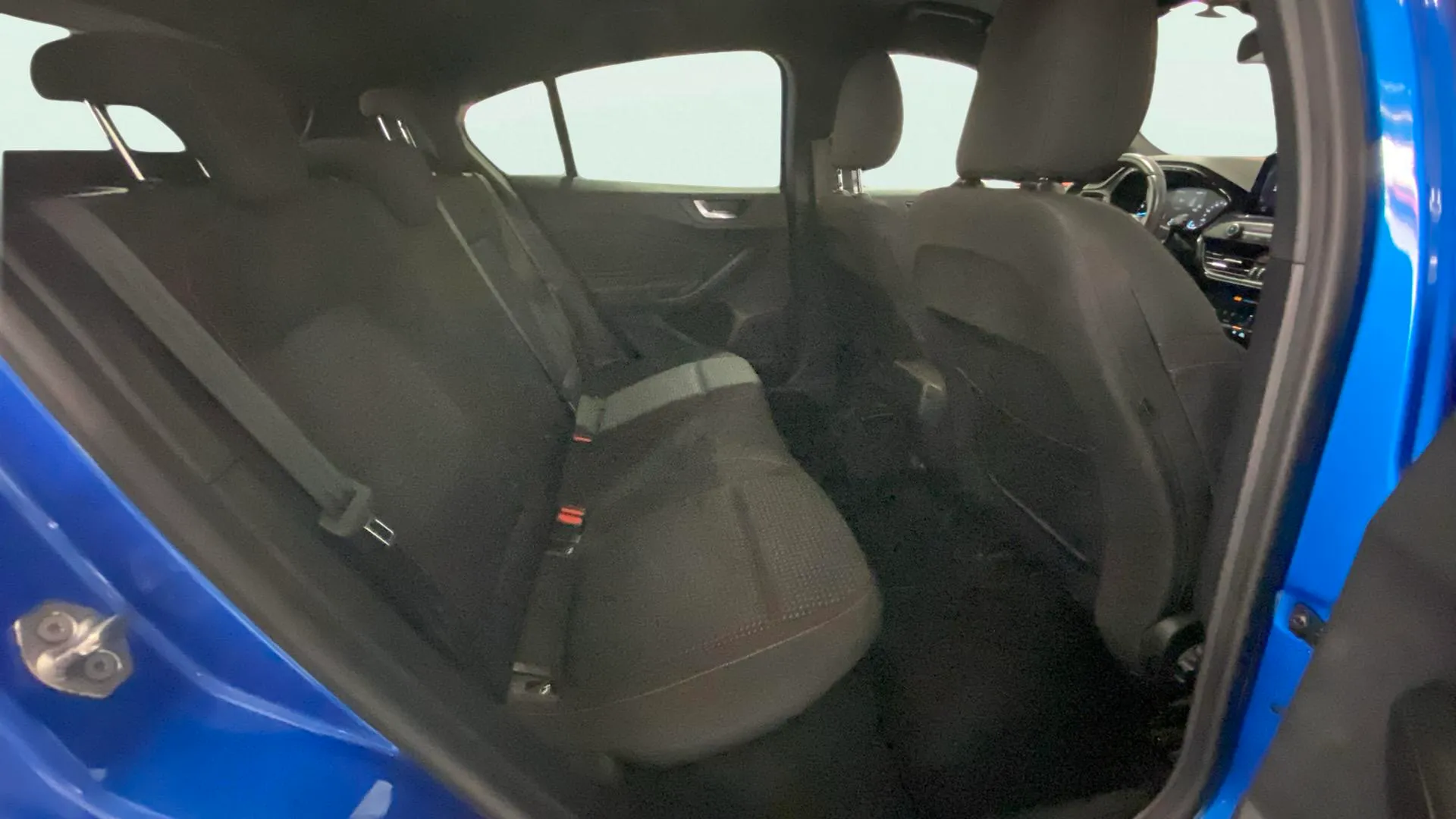 Ford Focus 1.0 EcoBoost ST-Line - foto 14