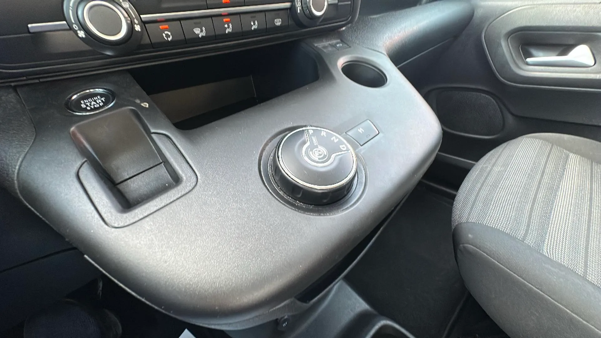 Opel Combo 1.2 T Elegance XL - foto 10