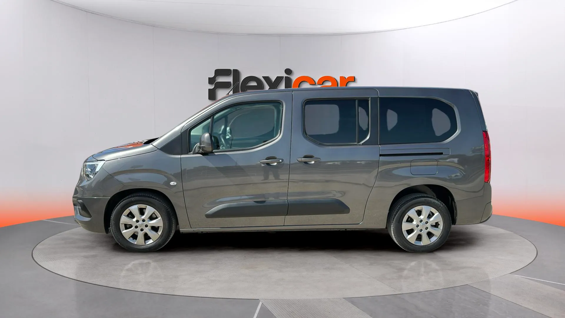 Opel Combo 1.2 T Elegance XL - foto 4