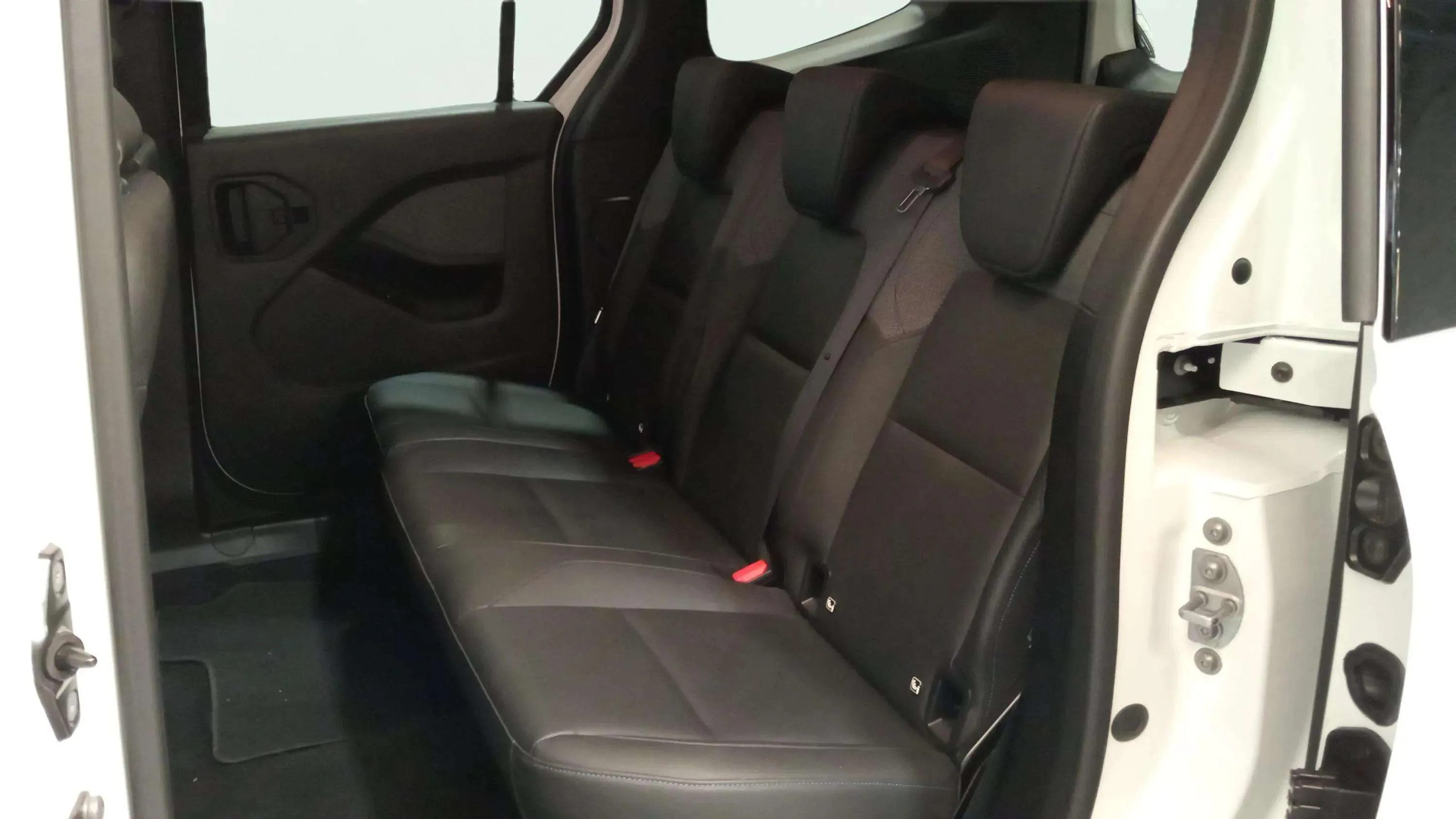 Nissan Townstar 5 plazas 1.3G L1 N-Connecta - foto 19