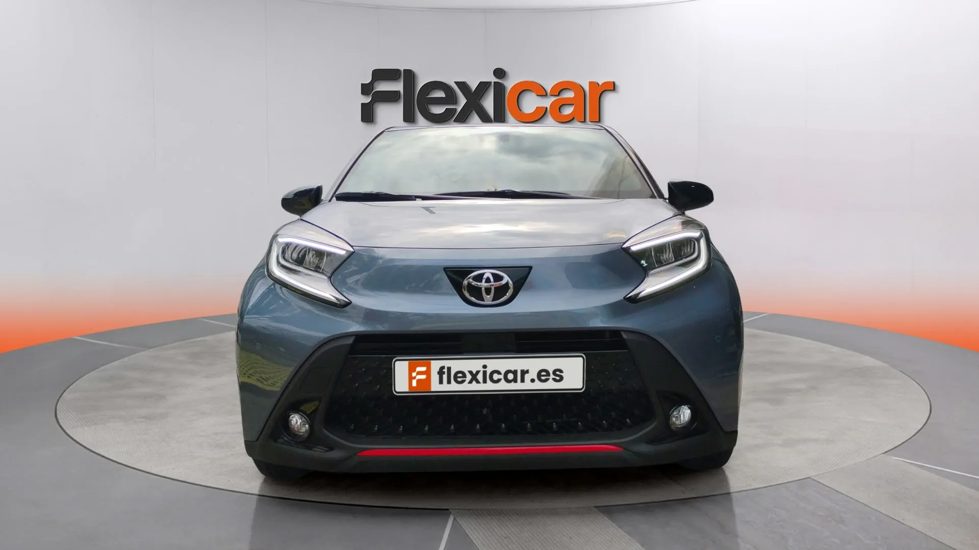 Toyota Aygo X 1.0 VVT-I Undercover CVT - foto 8