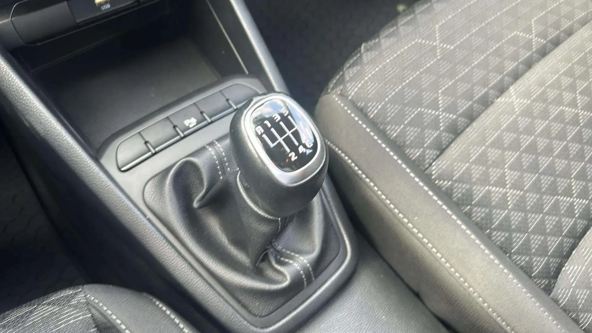 Kia Rio 1.2 DPi Drive - foto 26