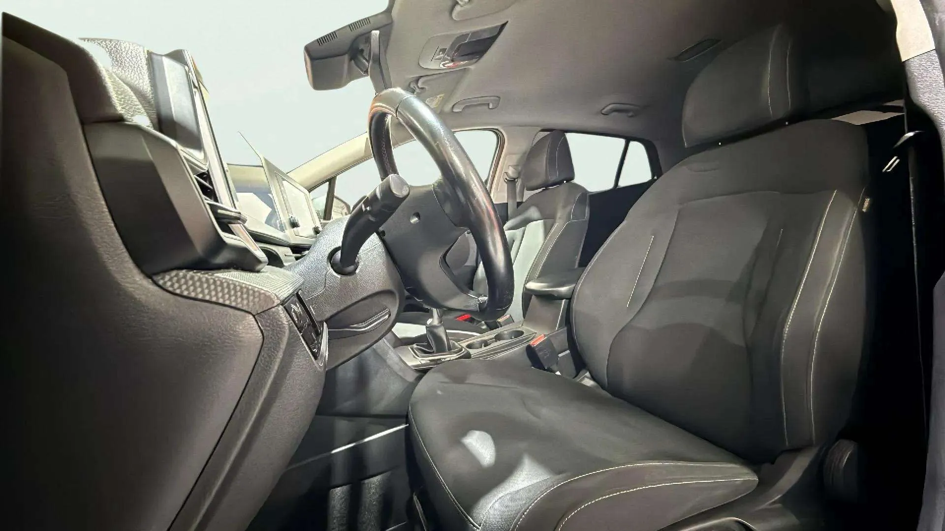 Kia Sportage 1.6 T-GDi Drive 4x2 - foto 9