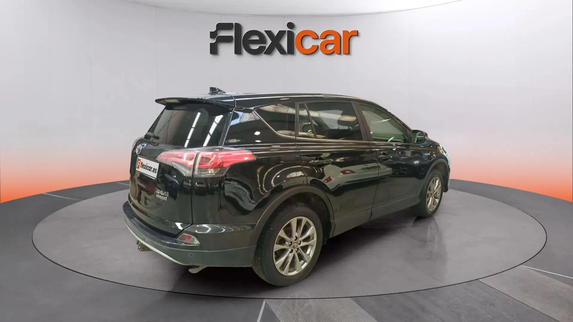 Toyota RAV4 2.5l hybrid 4WD Executive - foto 4