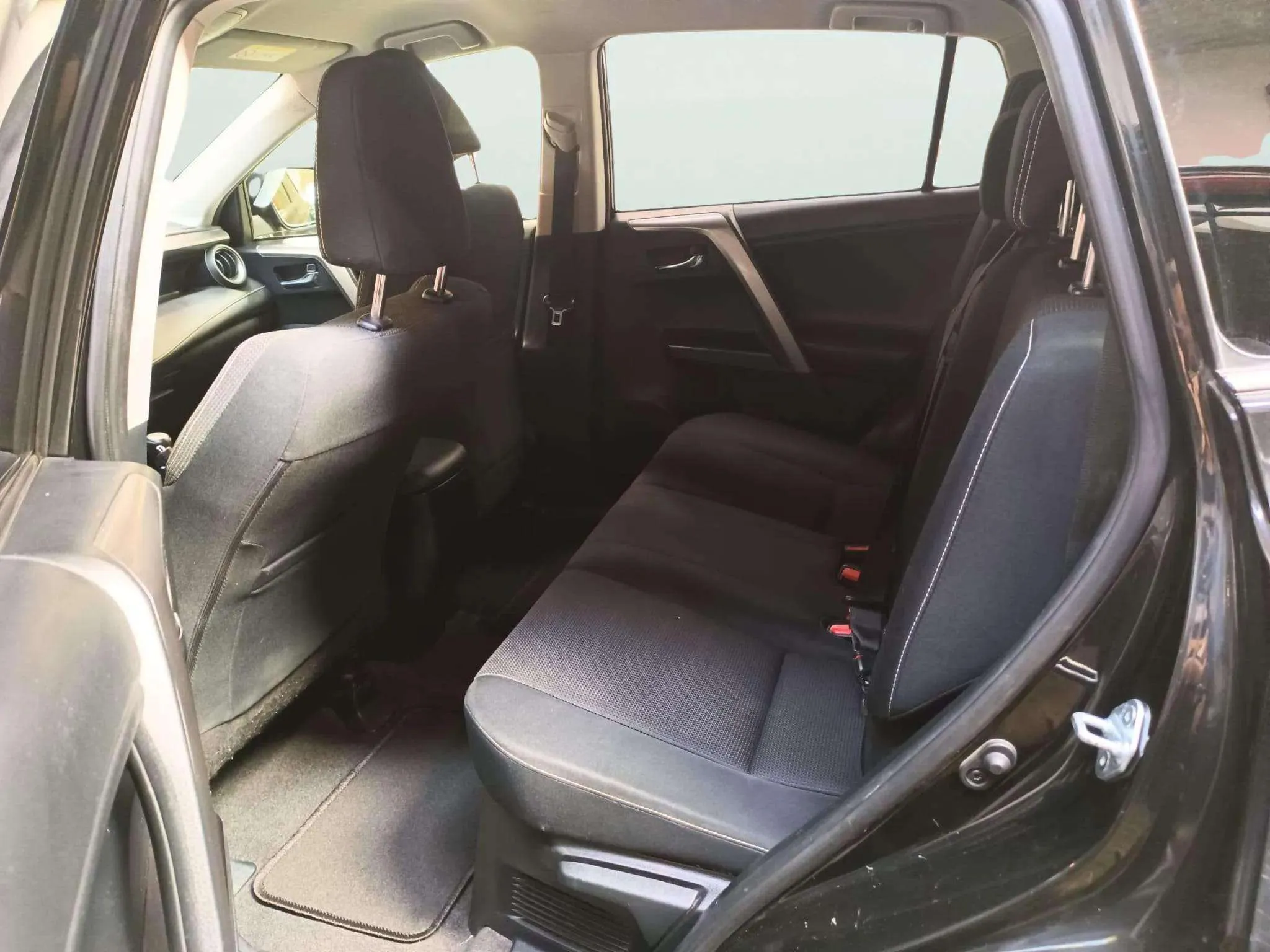 Toyota RAV4 2.5l hybrid 4WD Executive - foto 14