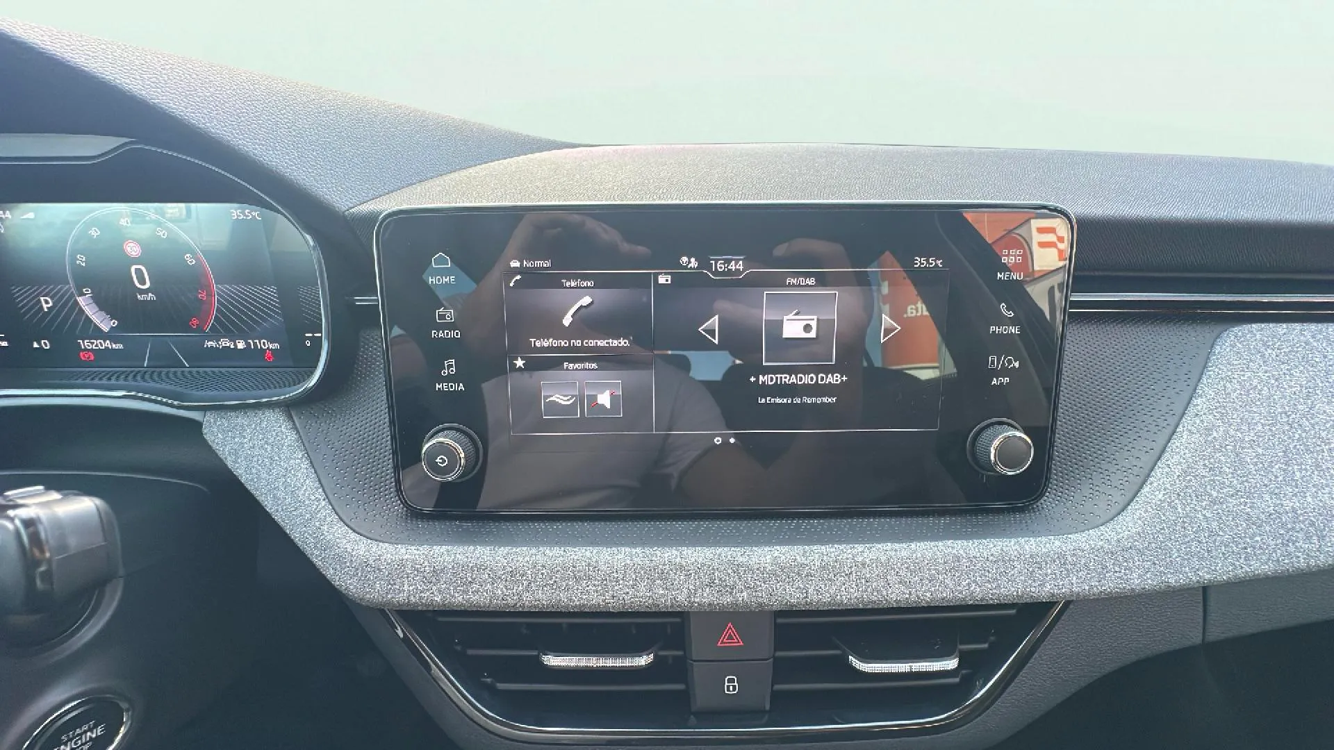 Škoda Kamiq 1.0 TSI DSG Design - foto 16