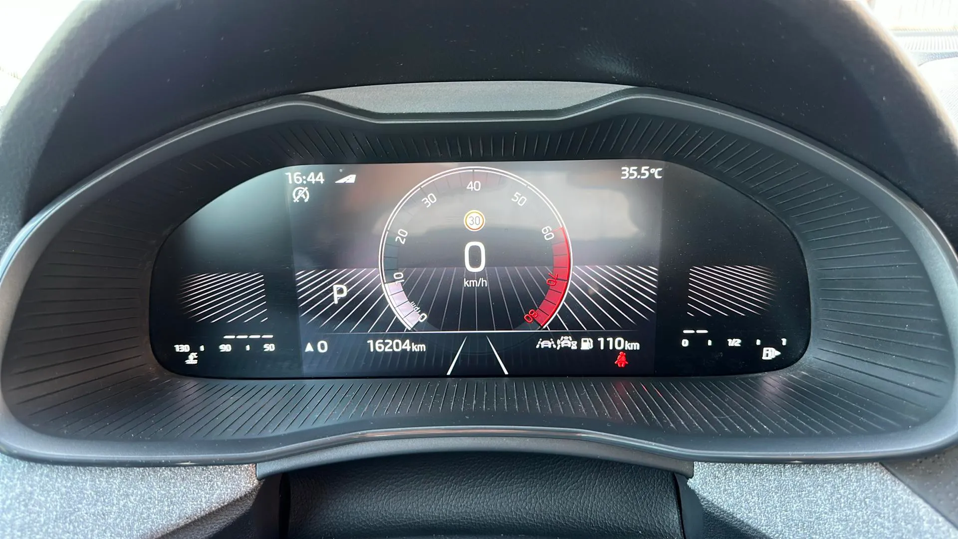 Škoda Kamiq 1.0 TSI DSG Design - foto 11