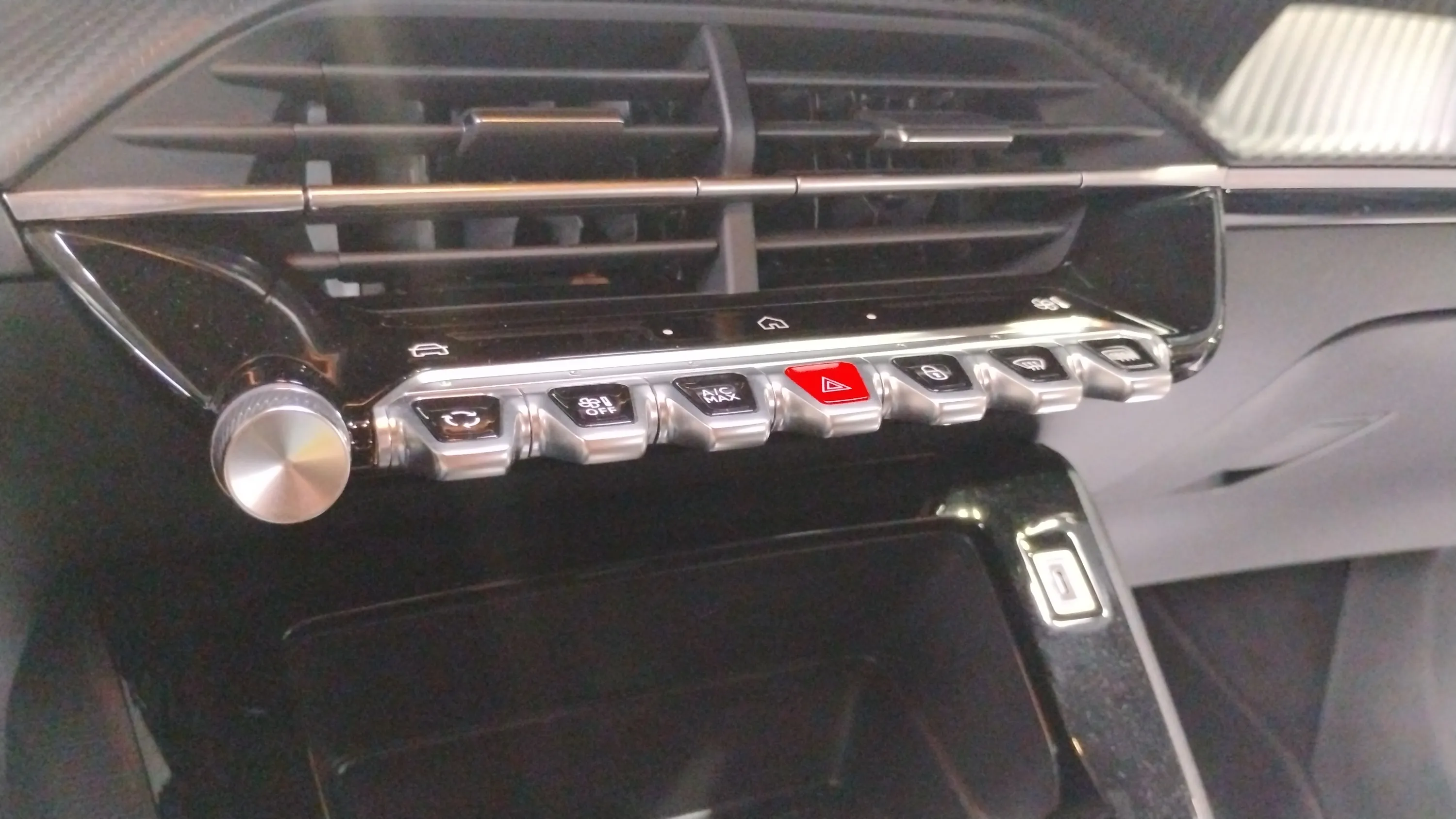 Peugeot 2008 N2008 Active Hybrid 136 eDCS6 - foto 11