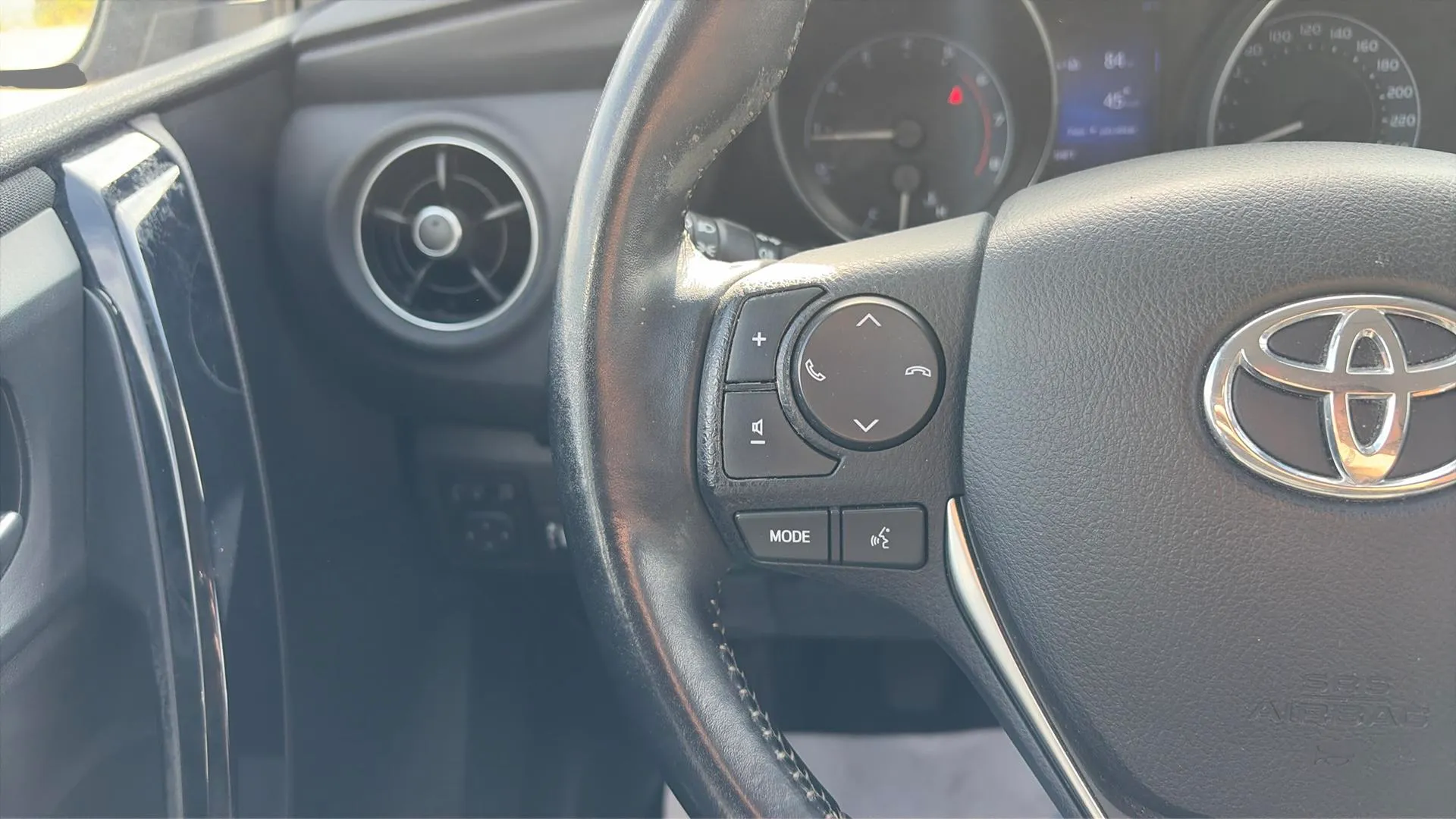 Toyota Auris 1.2 120T Active - foto 17