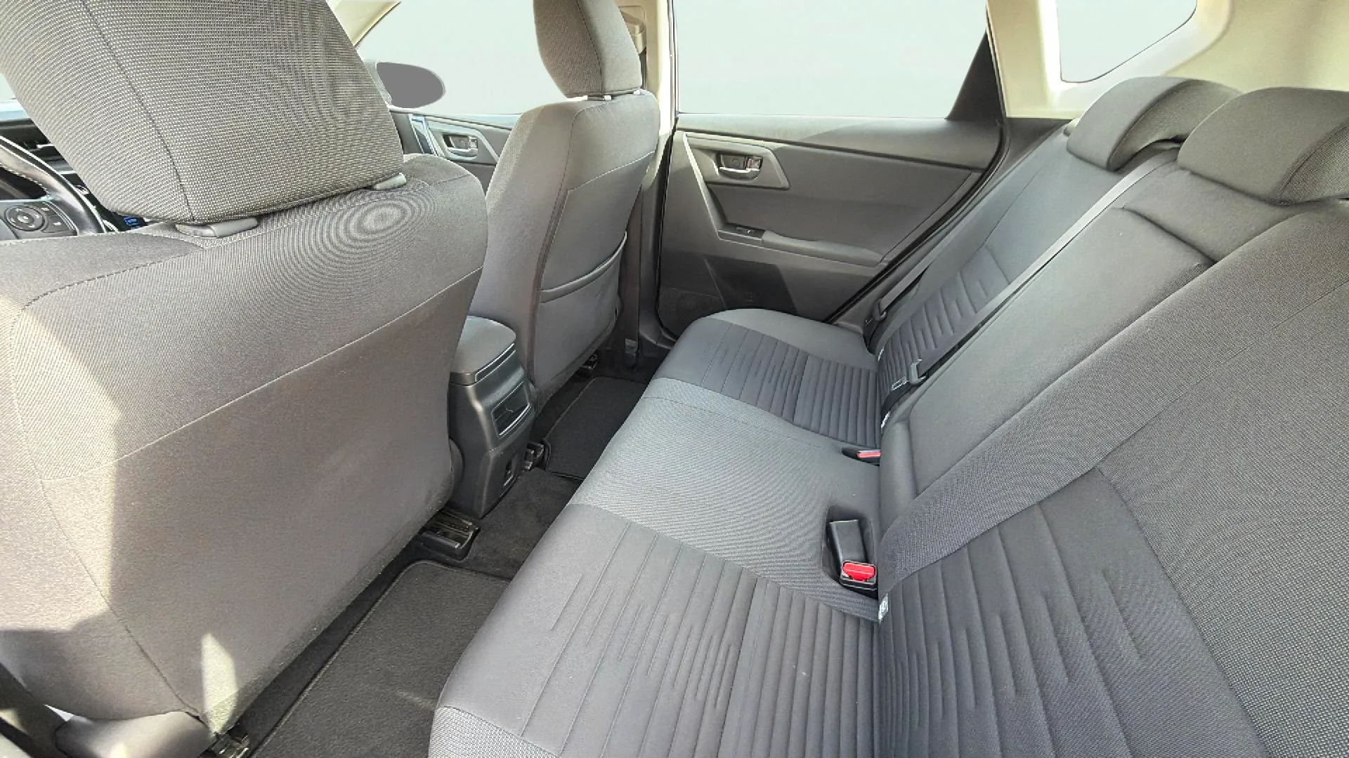 Toyota Auris 1.2 120T Active - foto 12