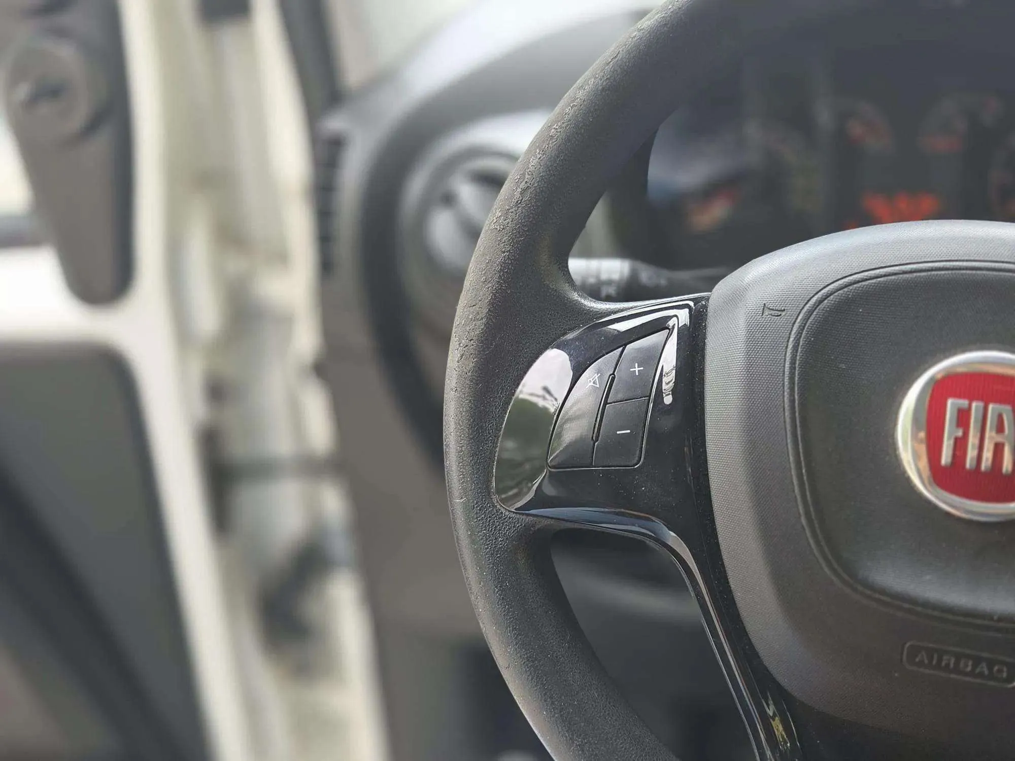 Fiat Fiorino Cargo Base 1.3 Mjet - foto 20