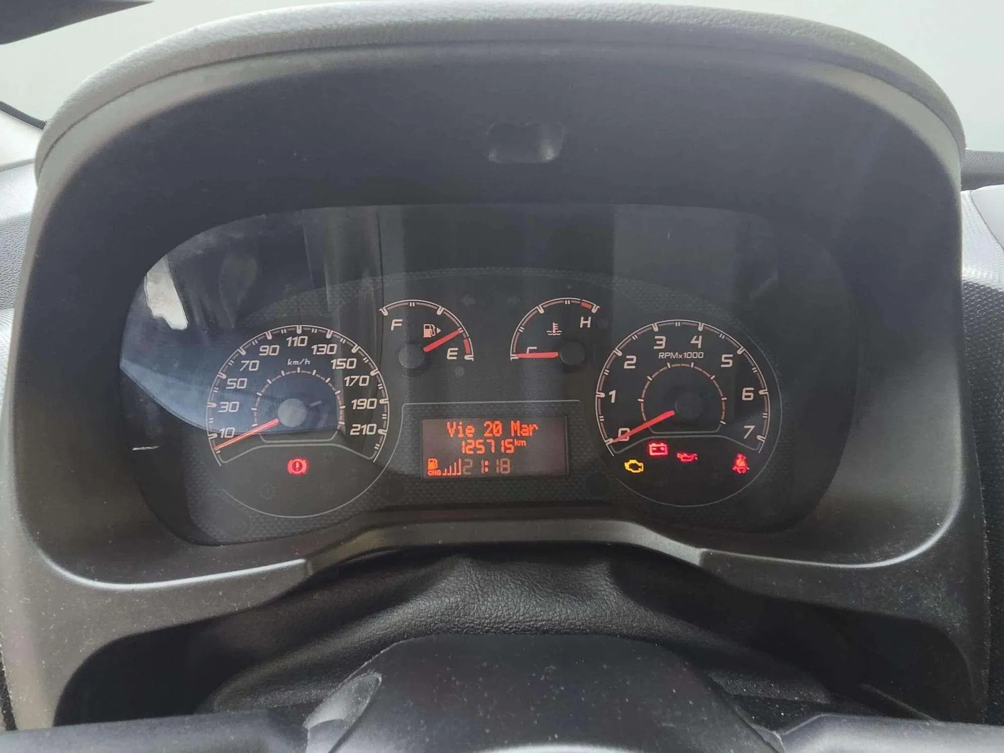 Fiat Fiorino Cargo Base 1.3 Mjet - foto 25