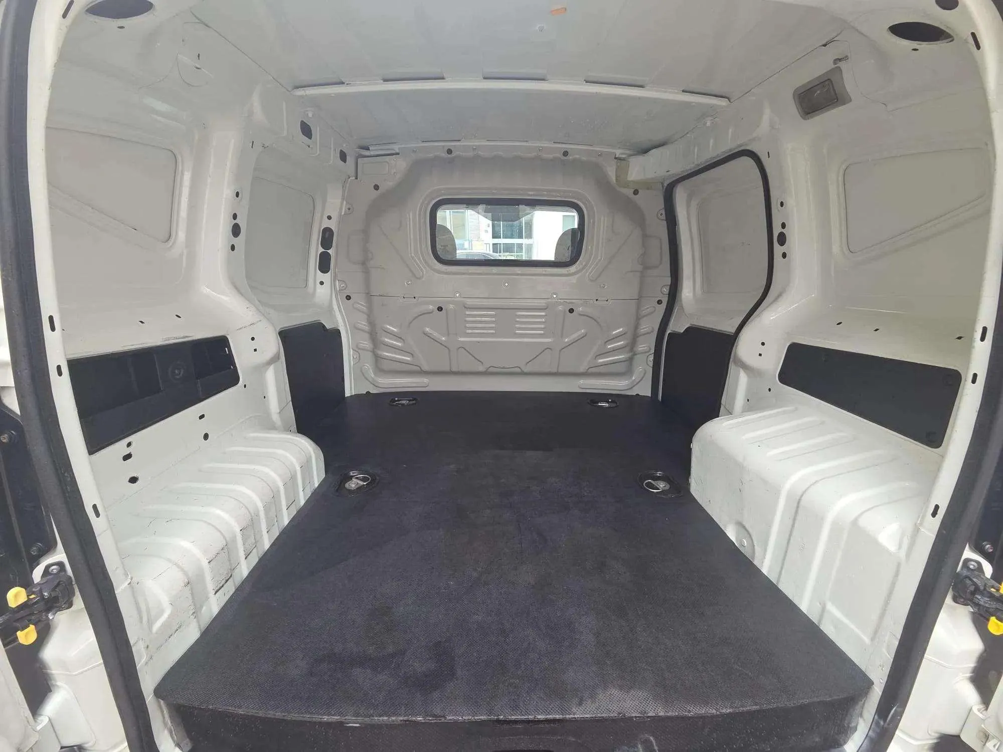 Fiat Fiorino Cargo Base 1.3 Mjet - foto 6