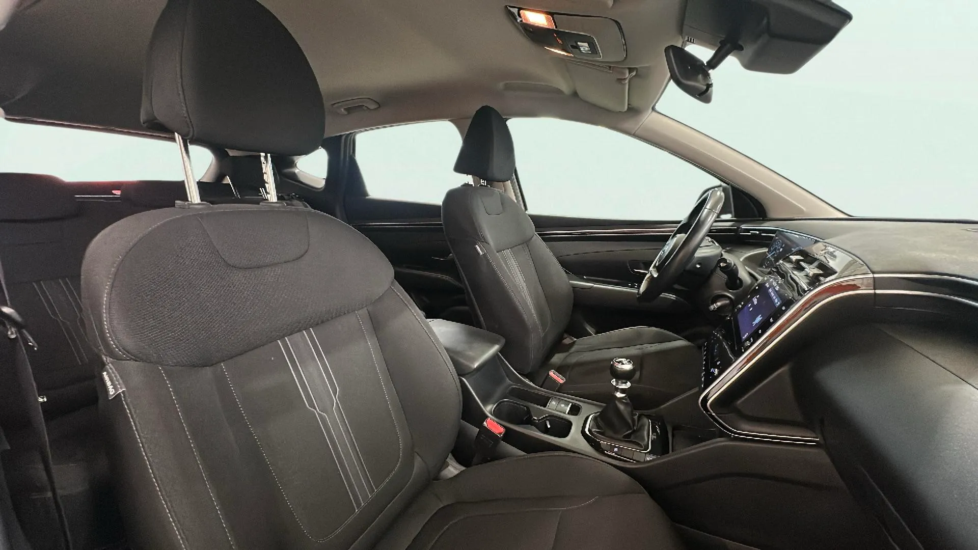Hyundai Tucson 1.6 T-GDi 48V Maxx - foto 23