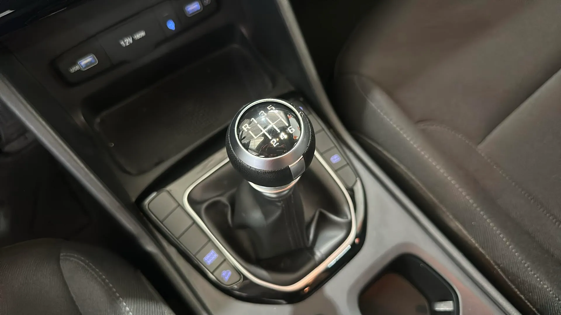 Hyundai Tucson 1.6 T-GDi 48V Maxx - foto 19