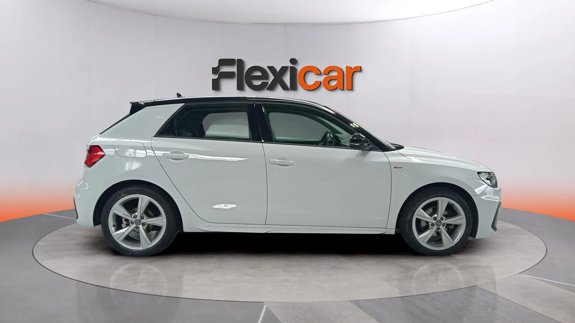 Audi A1 Sportback S line 30 TFSI - foto 8