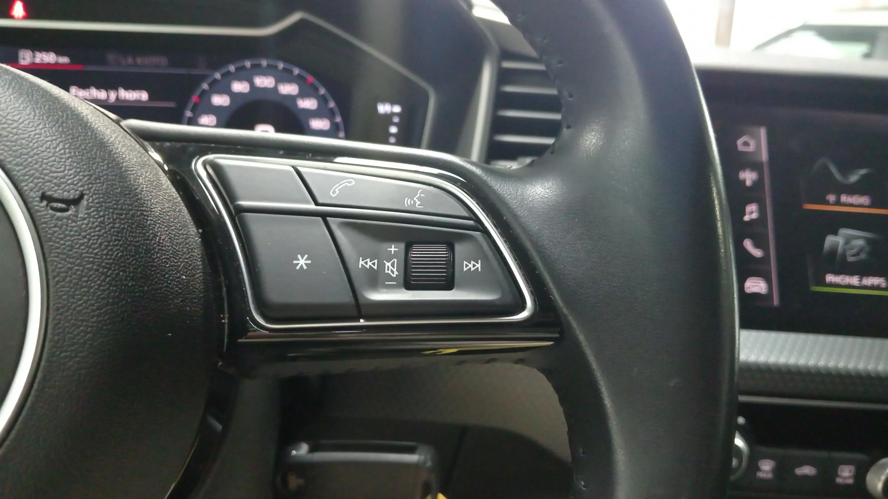 Audi A1 Sportback S line 30 TFSI - foto 20