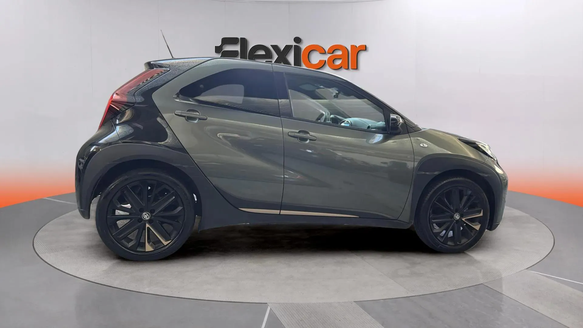 Toyota Aygo X 1.0 VVT-I Chic - foto 6