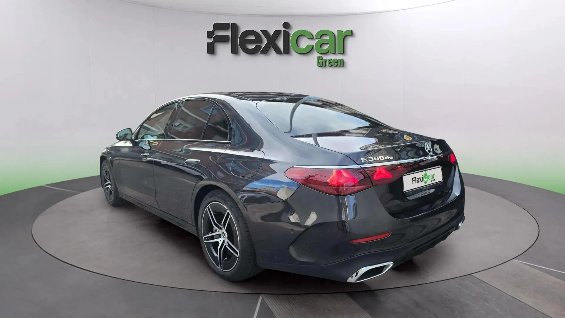Mercedes-Benz Clase E E 300 de 4MATIC - foto 5