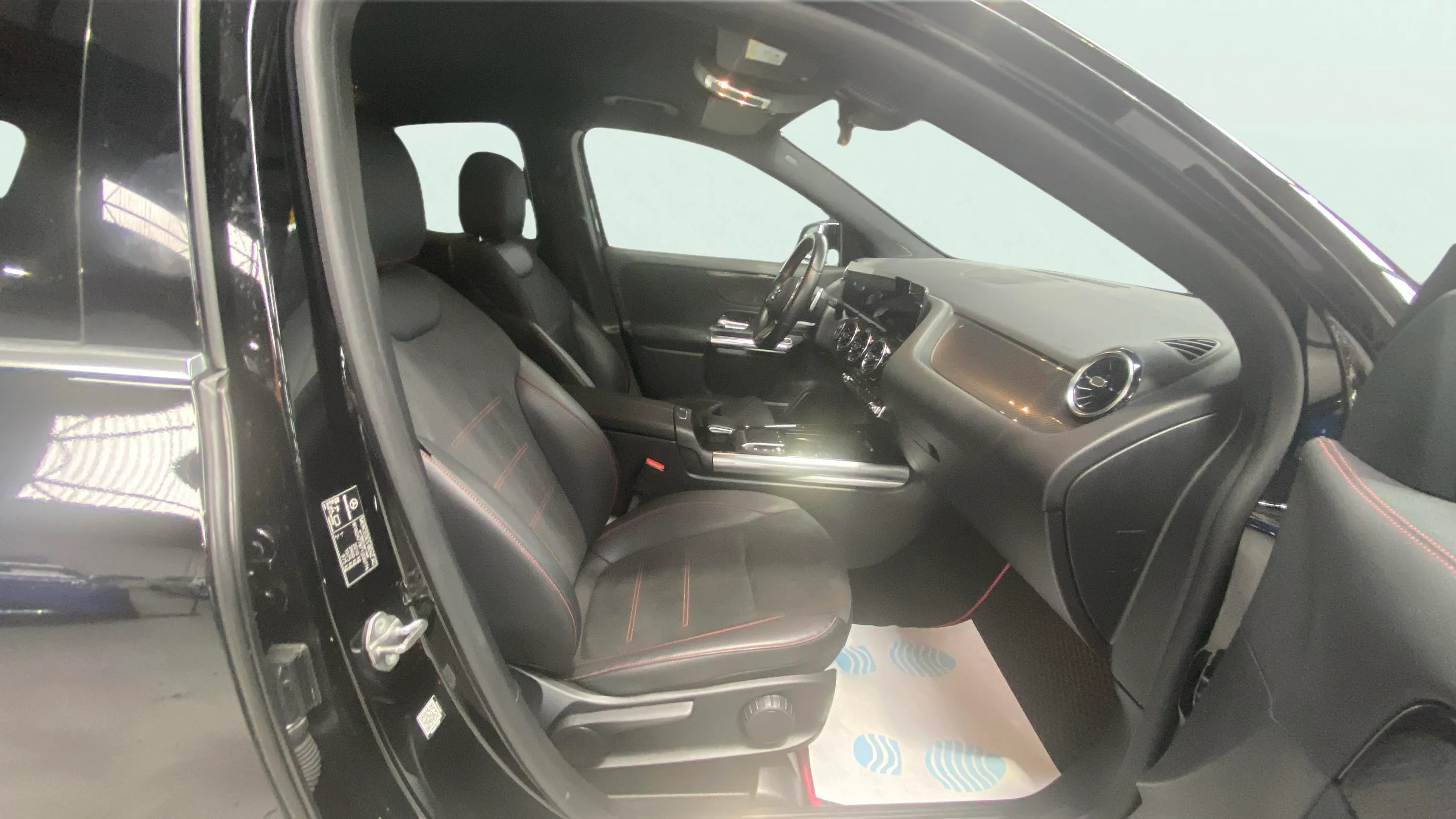 Mercedes-Benz GLA 200 - foto 17