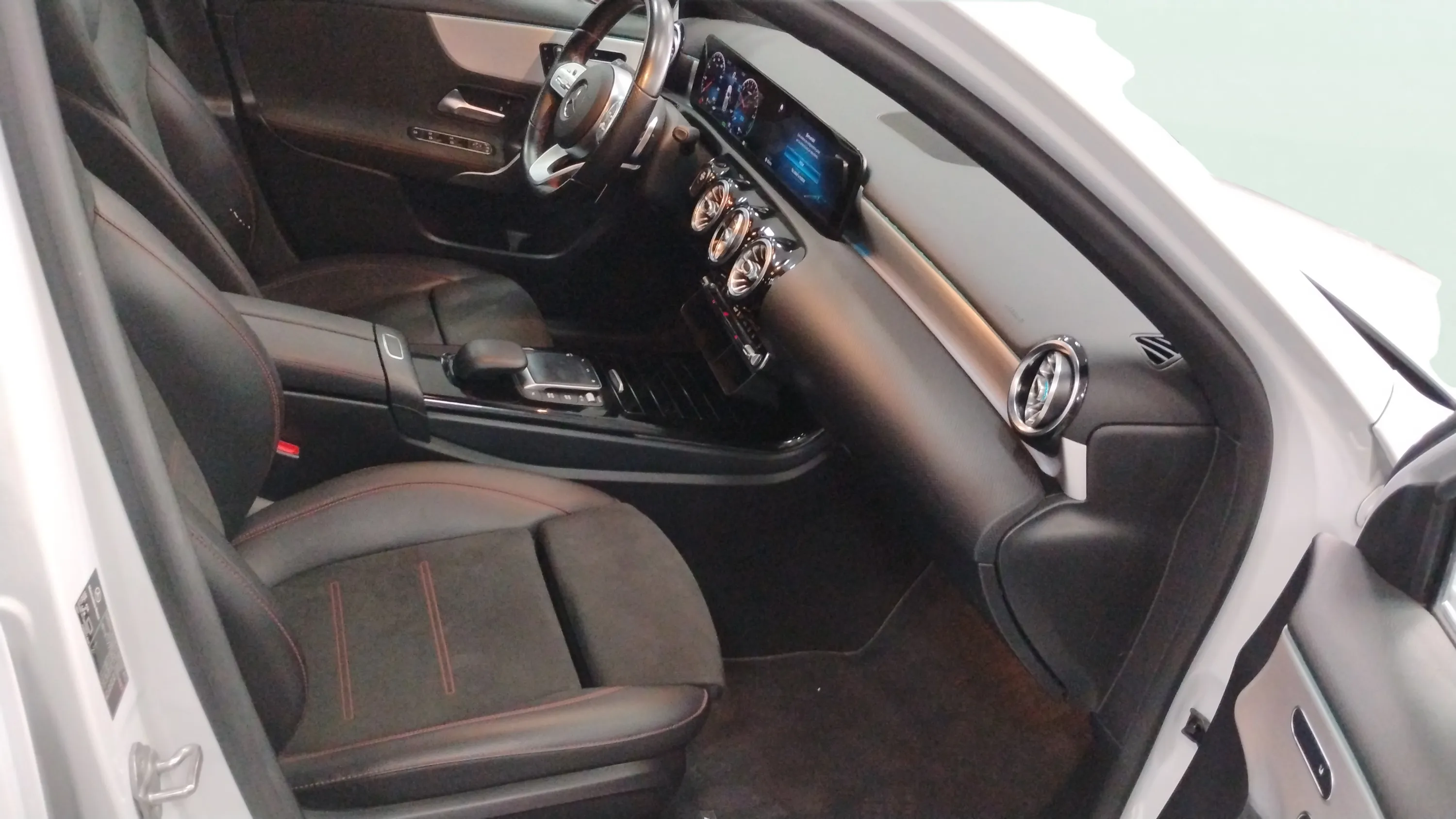 Mercedes-Benz Clase A A 250 e - foto 15