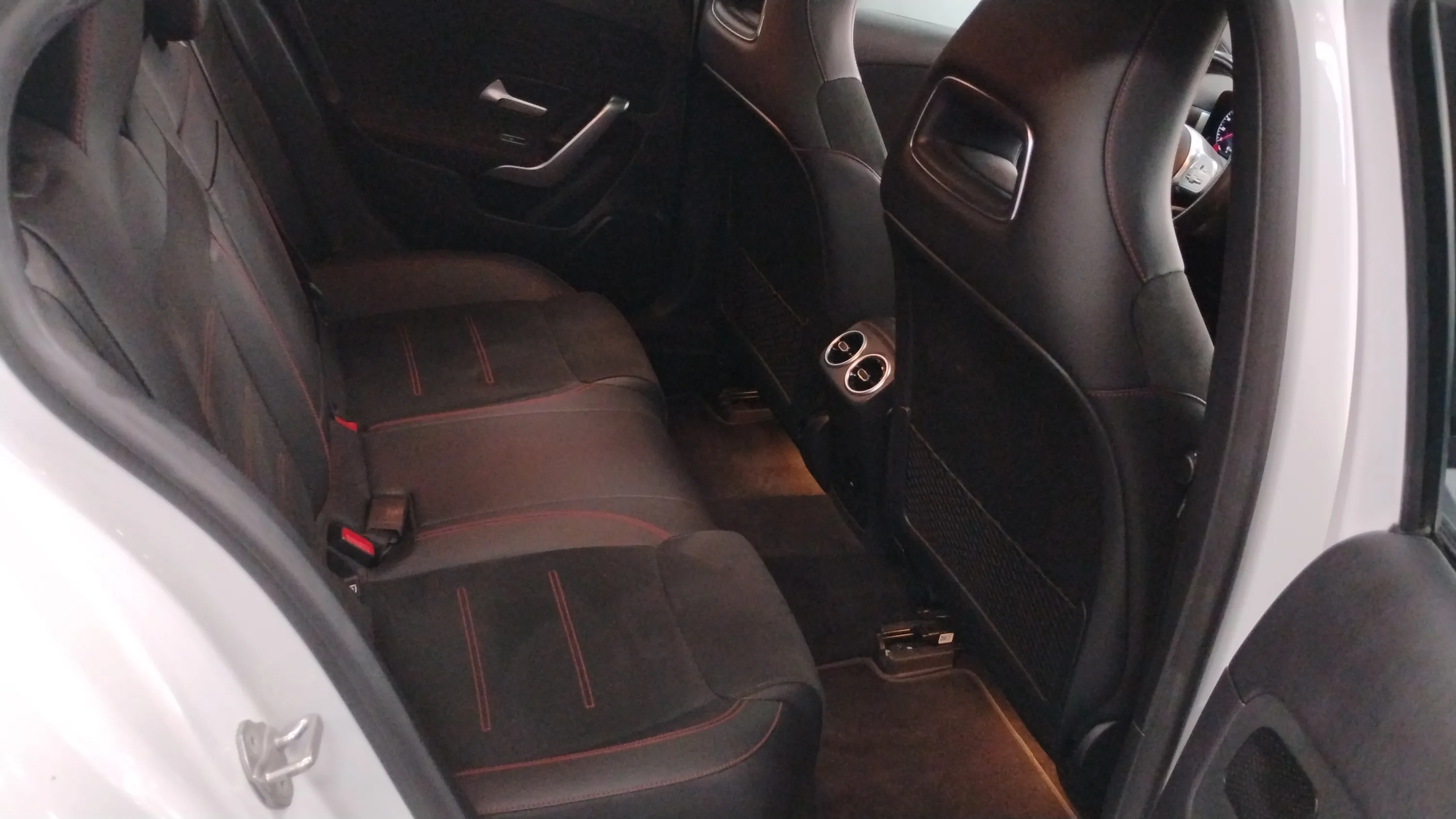 Mercedes-Benz Clase A A 250 e - foto 14