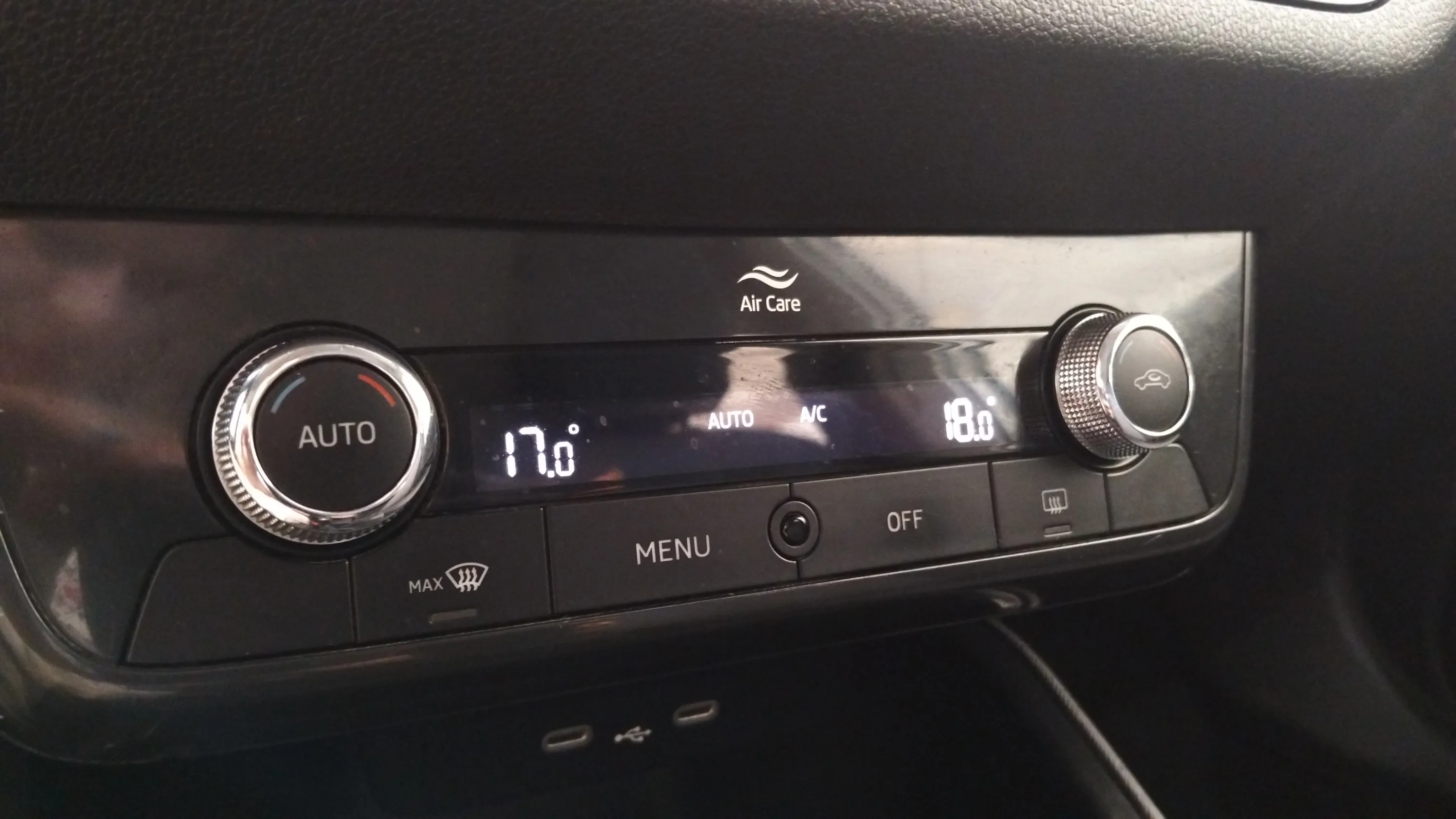 Škoda Fabia 1.0 MPI Active - foto 18
