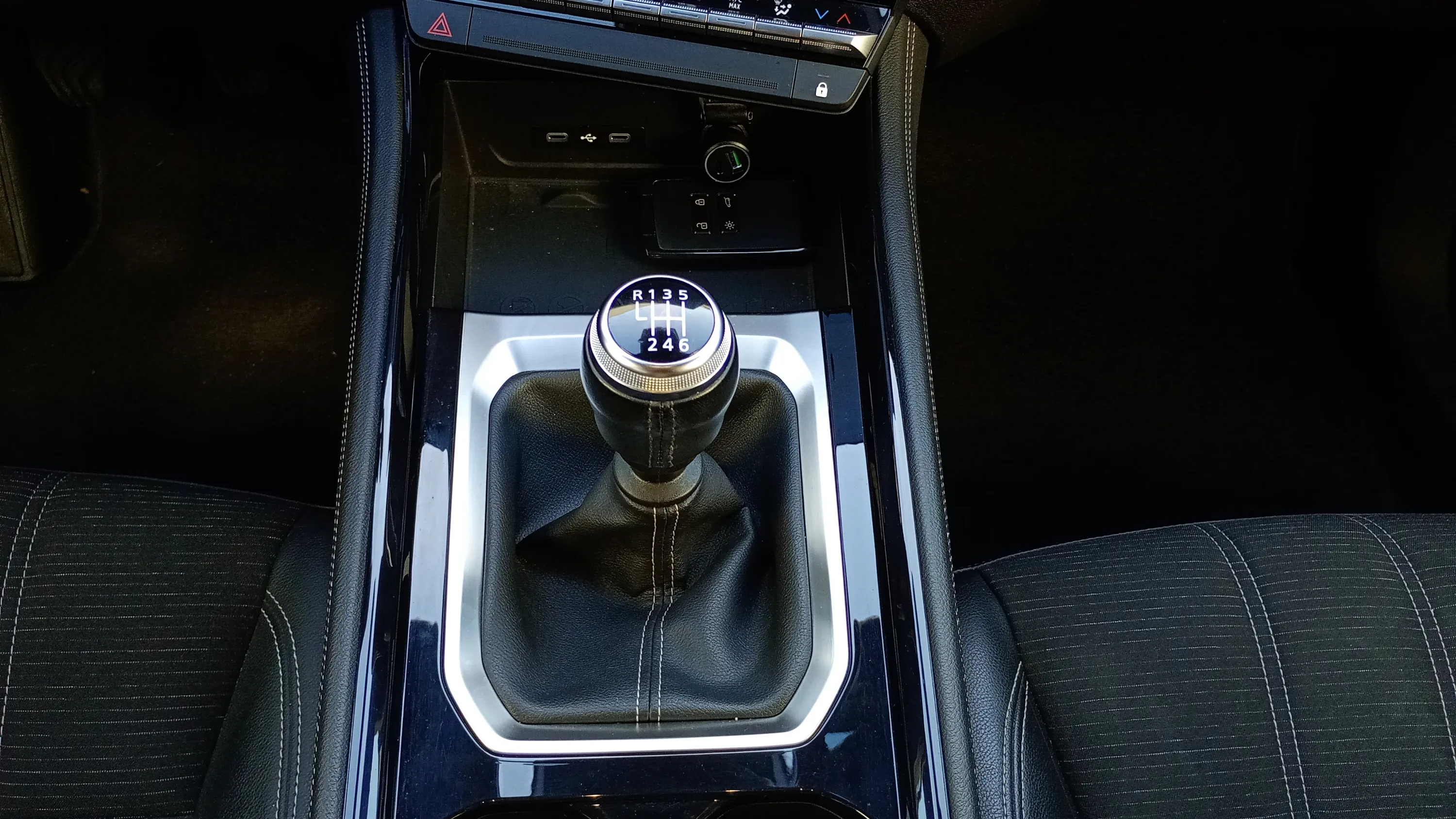 Renault Austral Techno Mild Hybrid - foto 17