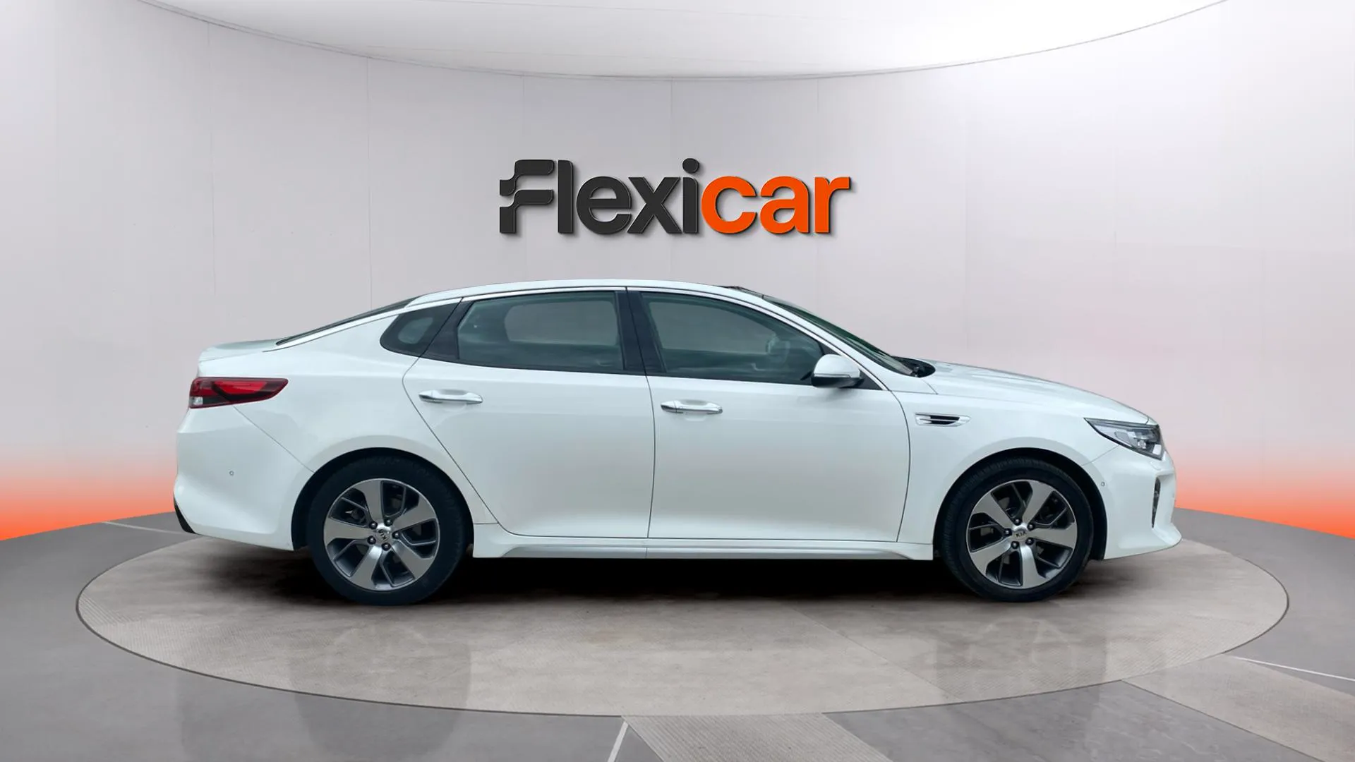Kia Optima 1.7 CRDi VGT Drive DCT Eco-Dynamics - foto 8