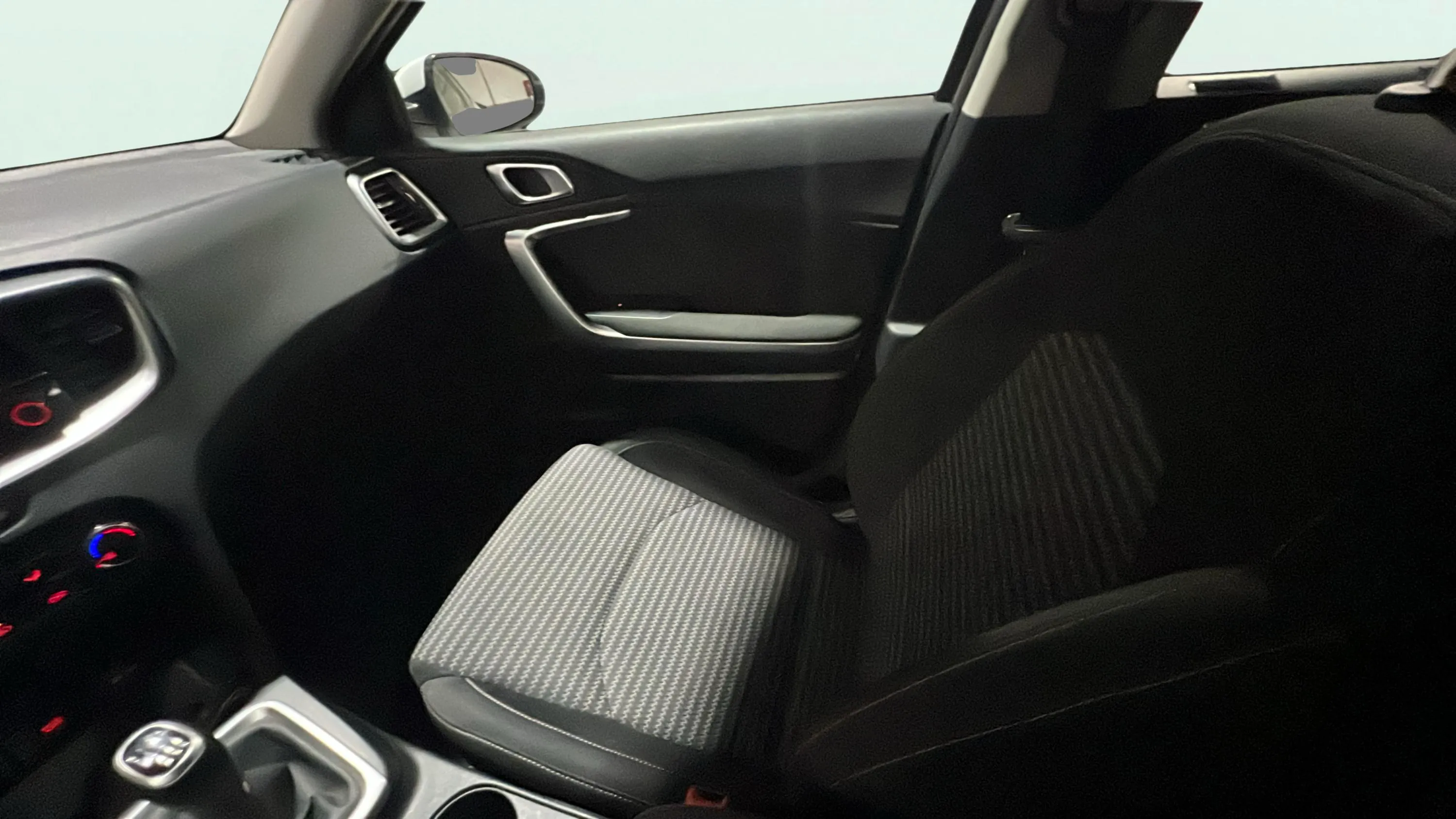 Kia XCeed 1.0 T-GDi Concept - foto 11
