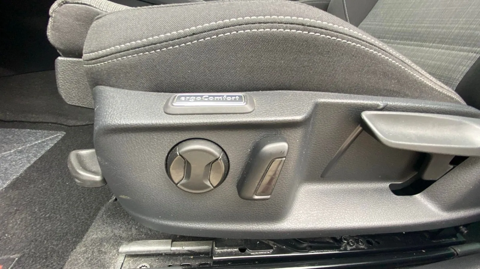 Volkswagen Passat Executive 2.0 TDI DSG - foto 16