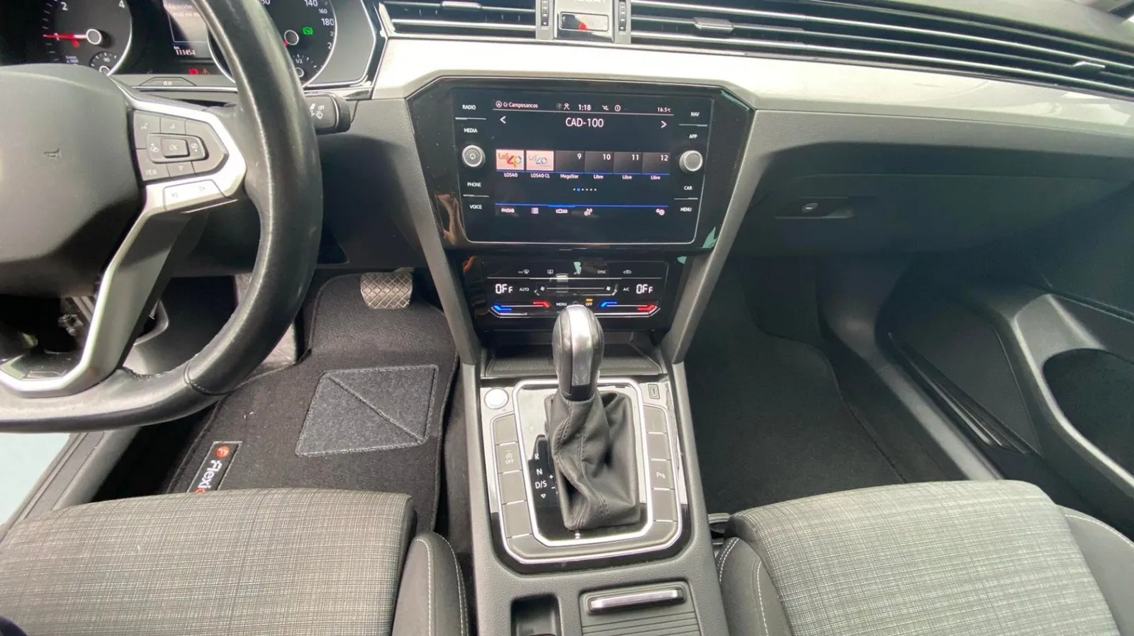 Volkswagen Passat Executive 2.0 TDI DSG - foto 10