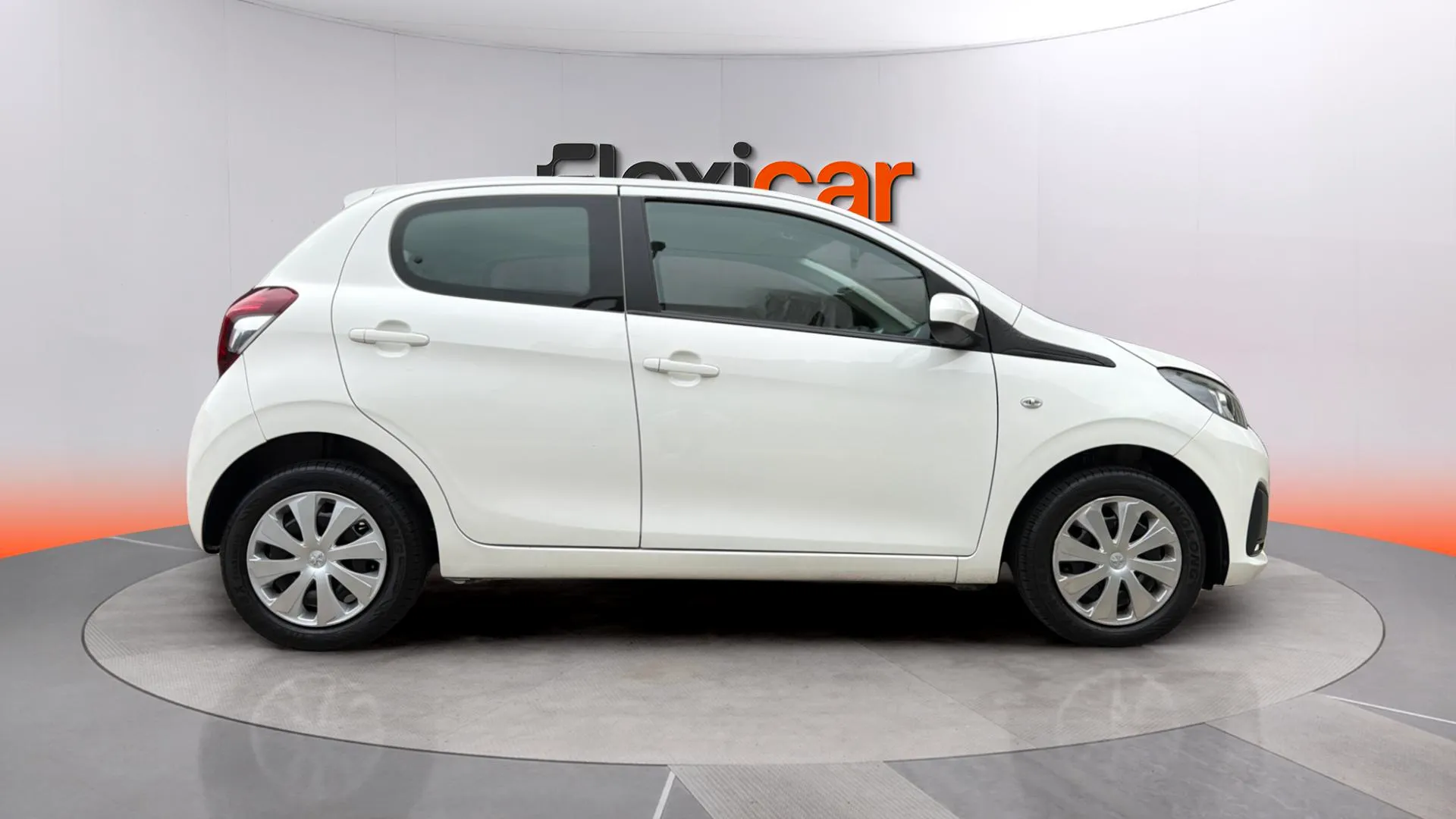 Peugeot 108 Active VTi ETG5 - foto 2
