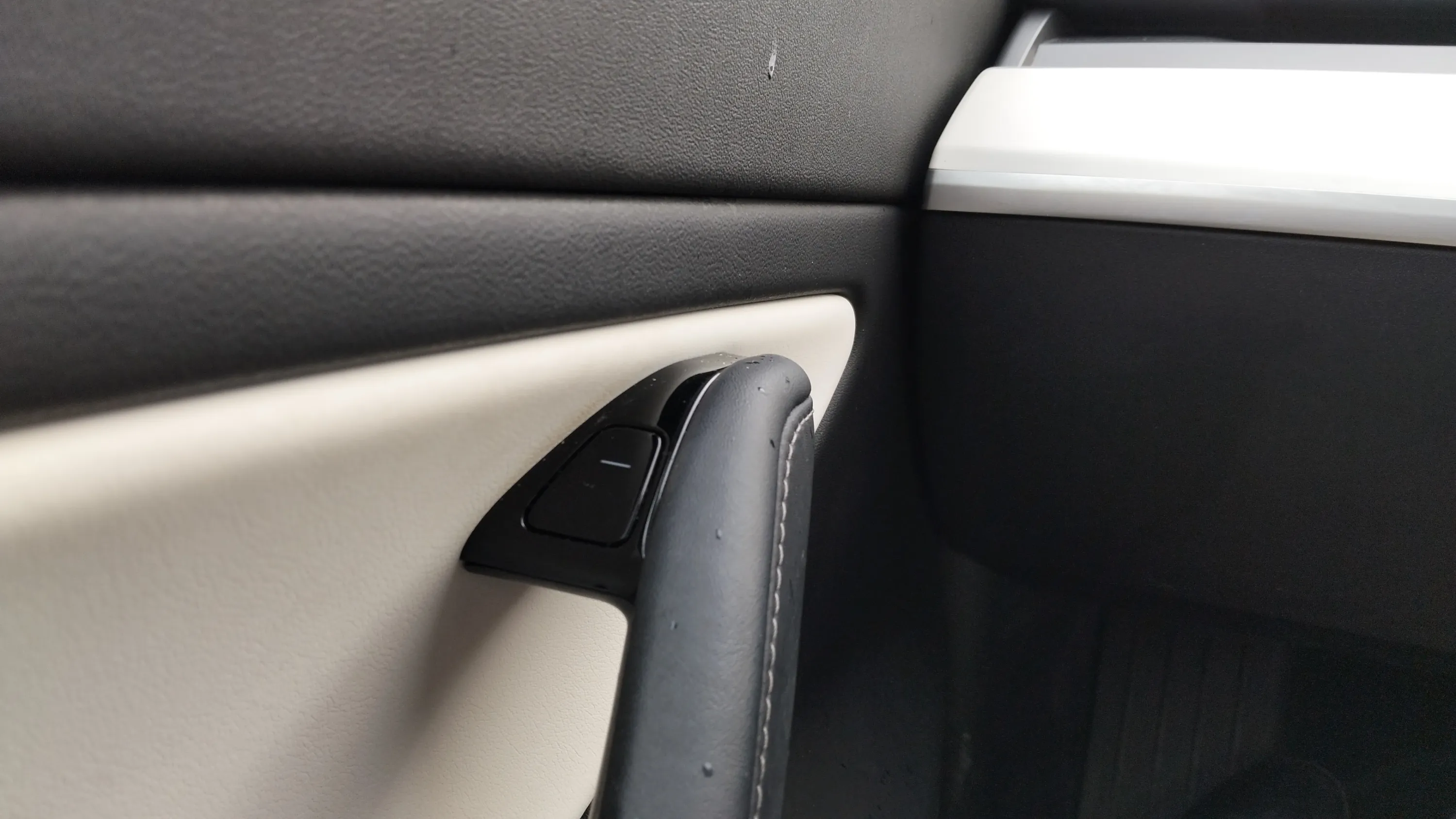 Tesla Model 3 Performance AWD - foto 20